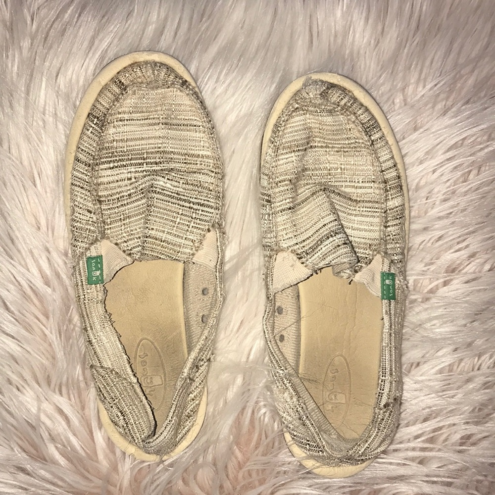 Sanuks